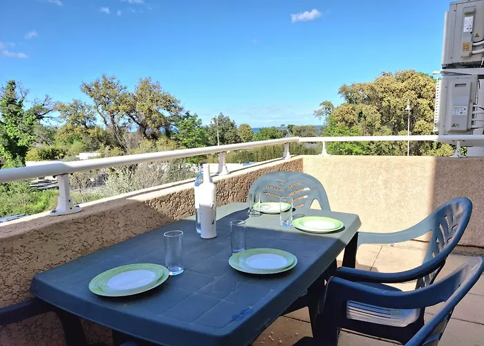 Melody - Climatisé 4/6 Pers Santa-Maria-Poggio (Corsica)